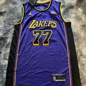 Los Angeles Lakers Luka Doncic Purple Jersey Size Medium